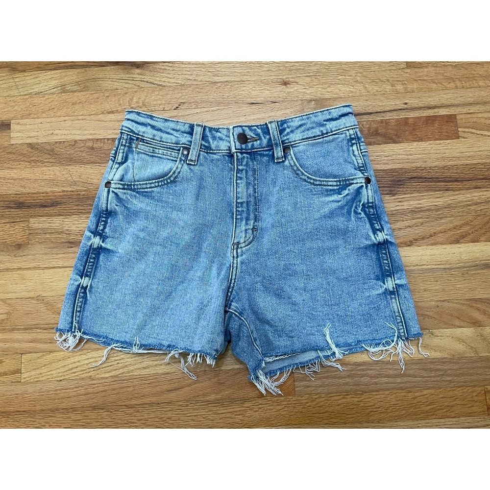 Wrangler Women's 26 Blue Shorts Denim Cotton Cut-Off Western Cowgirl Frayed Hem - Picture 2 of 7